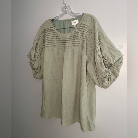 Heyson Women's NWT Sage Green Short Sleeve Blouse Pleated Shirt Puff Sleeve Top - Picture 13 of 16